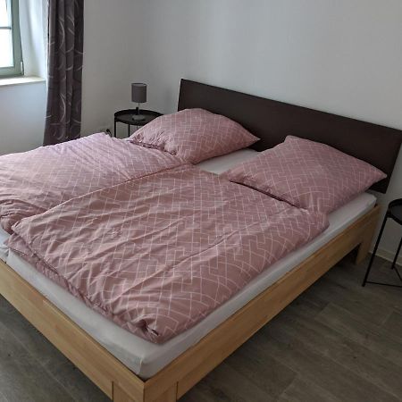 Gut Schlafen In Der Innenstadt Von Zittau - Ferienwohnungen Io19 Esterno foto